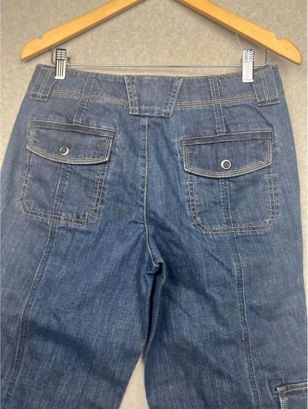 Eddie Bauer Crop Cargo Capri Denim Jeans Womens Size 6 Outdoor Casual Comfort
